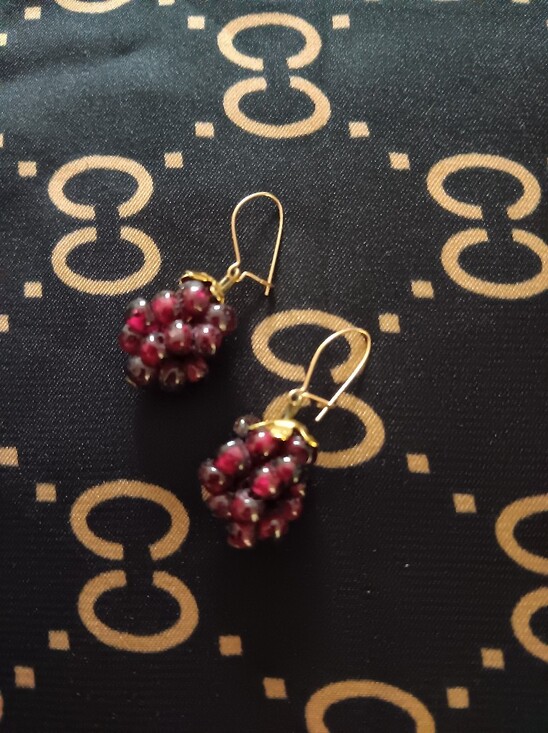 Jewelry - Vintage Garnet Grape Cluster Dangle Earings